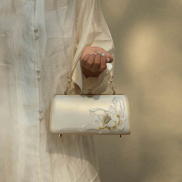 2_Embroidery_Leather_White_Shoulder_Bag_Lotus_Elegant_Handbag_P120312 2_Embroidery_Leather_White_Shoulder_Bag_Lotus_Elegant_Handbag_P120312
