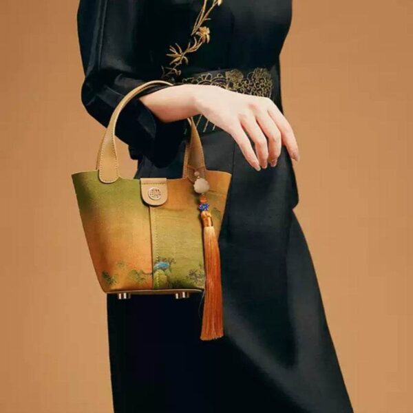 5_Mulberry_Silk_Traditional_Chinese_Painting_Basket_Bag_-_SinoCultural 5_Mulberry_Silk_Traditional_Chinese_Painting_Basket_Bag_-_SinoCultural