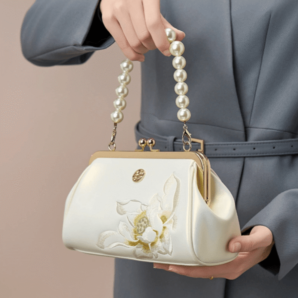 9_Embroidery_Leather_Kiss_Lock_Clutch_Bag_Lotus_Evening_Handbag 9_Embroidery_Leather_Kiss_Lock_Clutch_Bag_Lotus_Evening_Handbag