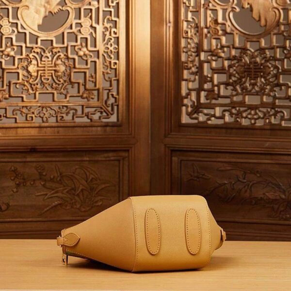 Chinese_Painting_Fragrant_Cloud_Silk_Handcrafted_Tote_Bag_-_SinoCultural-2467719 Chinese_Painting_Fragrant_Cloud_Silk_Handcrafted_Tote_Bag_-_SinoCultural-2467719