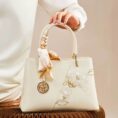 Embroidery_Leather_Magnolia_Leather_Tote_Bag_-_SinoCultural-2474068