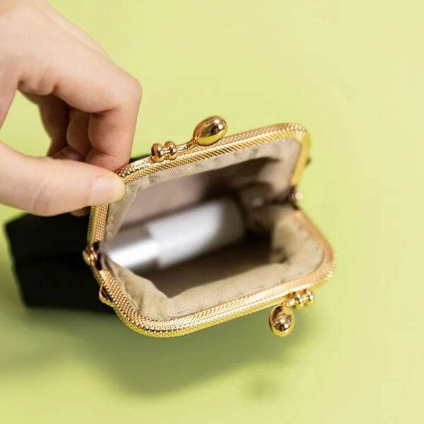 Embroidery_Vintage_Mini_Coin_Kiss_Lock_Purse_Wallet_-_SinoCultural-2477561 Embroidery_Vintage_Mini_Coin_Kiss_Lock_Purse_Wallet_-_SinoCultural-2477561