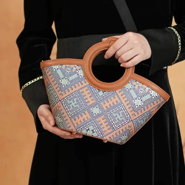 c_Zhuang_Brocade_Handicraft_Unique_Crossbody_Basket_Bag_FJ120001 c_Zhuang_Brocade_Handicraft_Unique_Crossbody_Basket_Bag_FJ120001