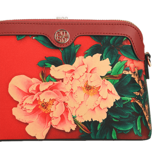 赤牡丹シルククラッチバッグ・白背景 red-peony-silk-clutch-bag-white-background